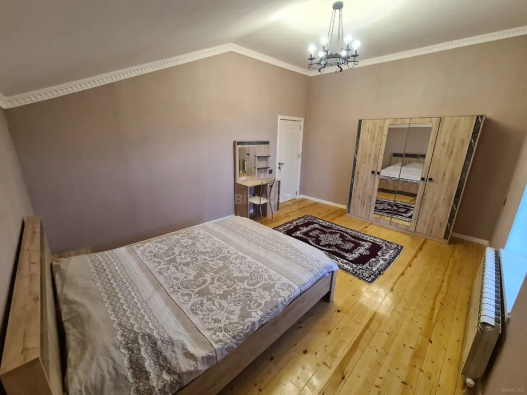 Satılır 5 otaqlı həyət evi 160 m²