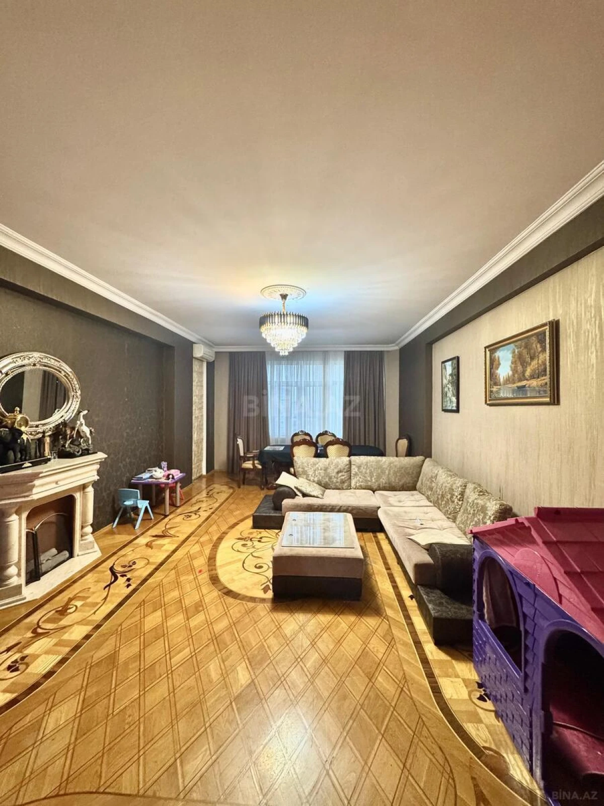 Satılır 3 otaqlı mənzil 153 m²