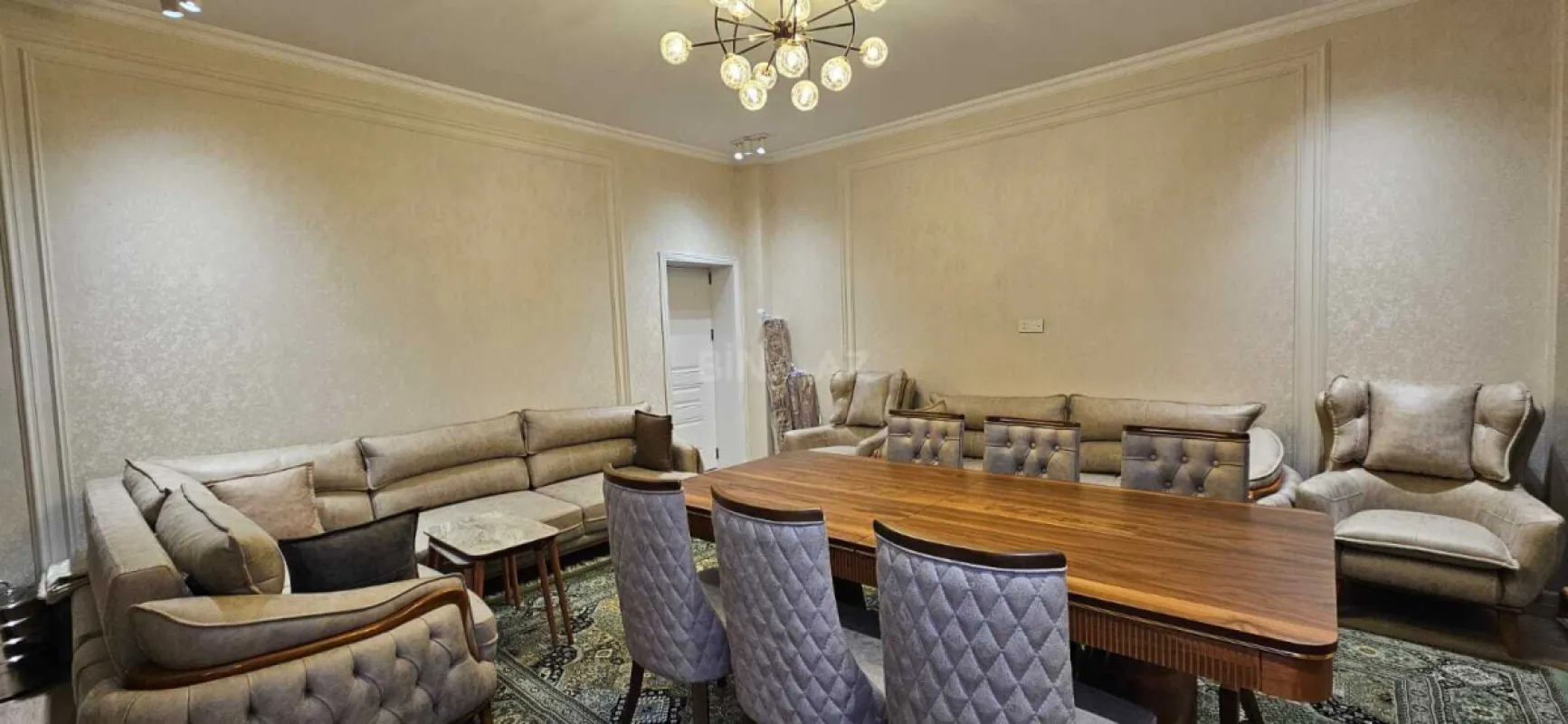 Satılır 3 otaqlı mənzil 118 m²