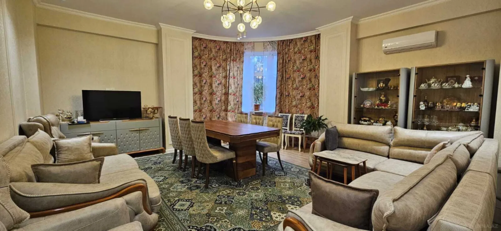 Satılır 3 otaqlı mənzil 118 m²