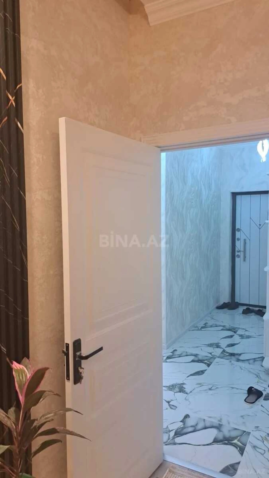 Satılır 3 otaqlı mənzil 75 m²