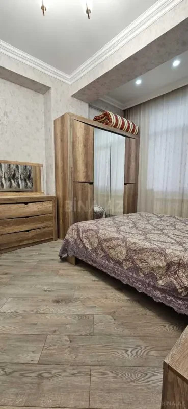 Satılır 2 otaqlı mənzil 69 m²