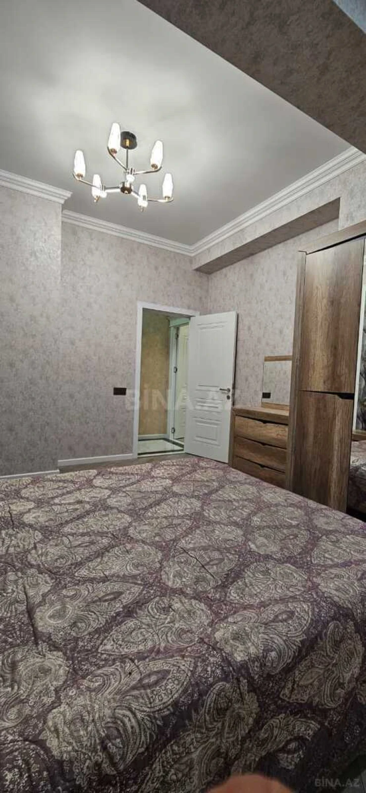 Satılır 2 otaqlı mənzil 69 m²