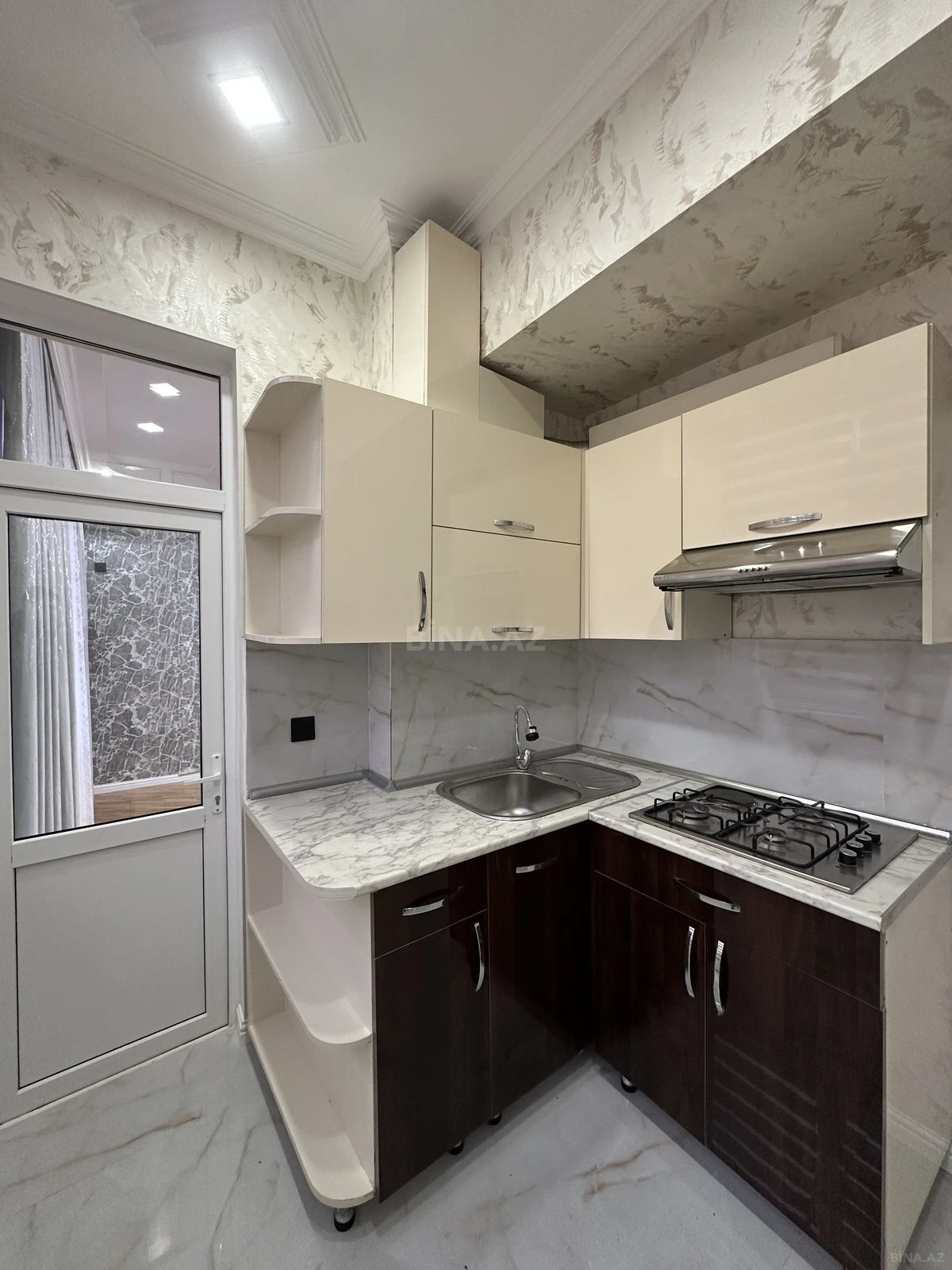 Satılır 3 otaqlı mənzil 72 m²