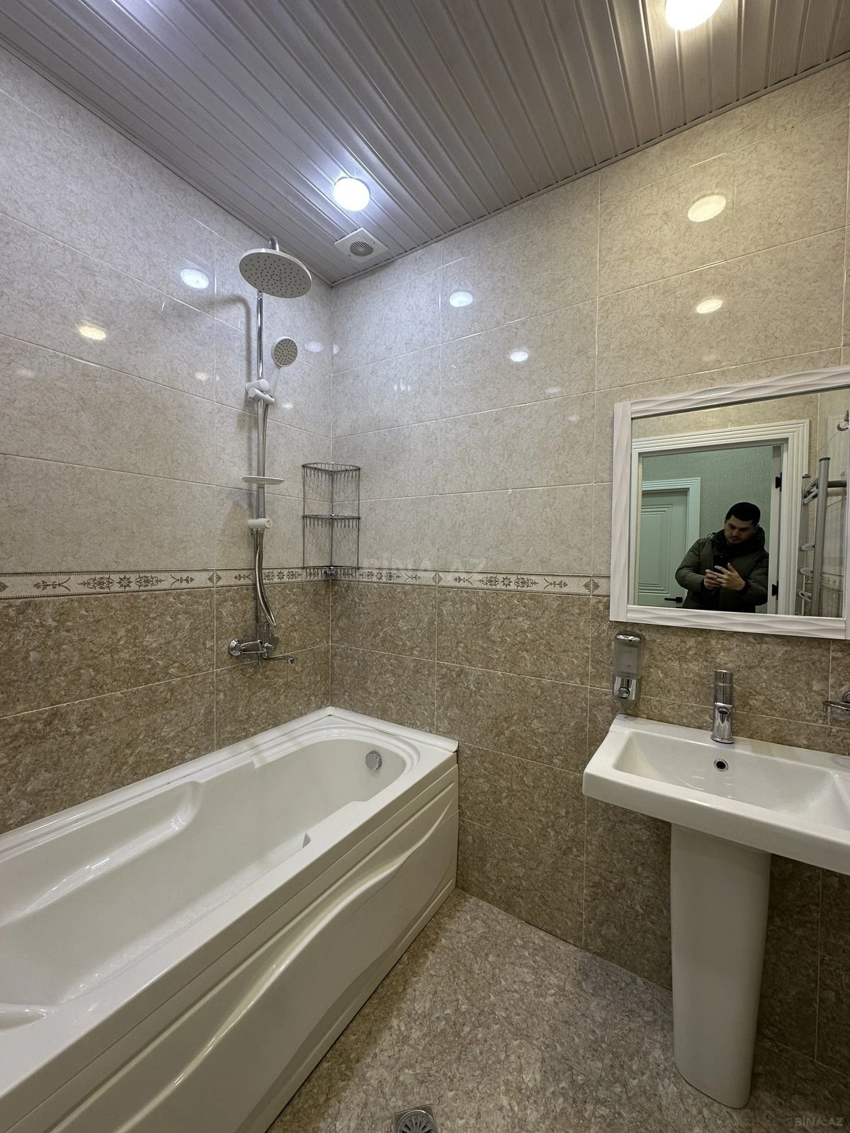 Satılır 3 otaqlı mənzil 72 m²