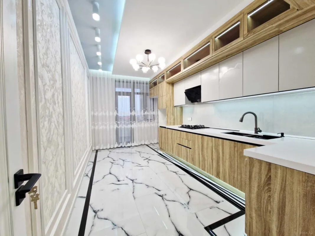 Satılır 3 otaqlı mənzil 120 m²