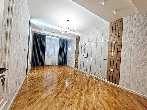 Satılır 3 otaqlı mənzil 120 m²
