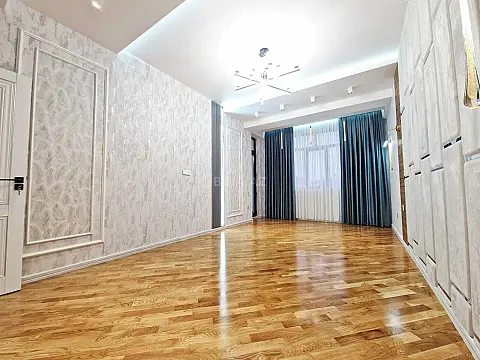 Satılır 3 otaqlı mənzil 120 m²