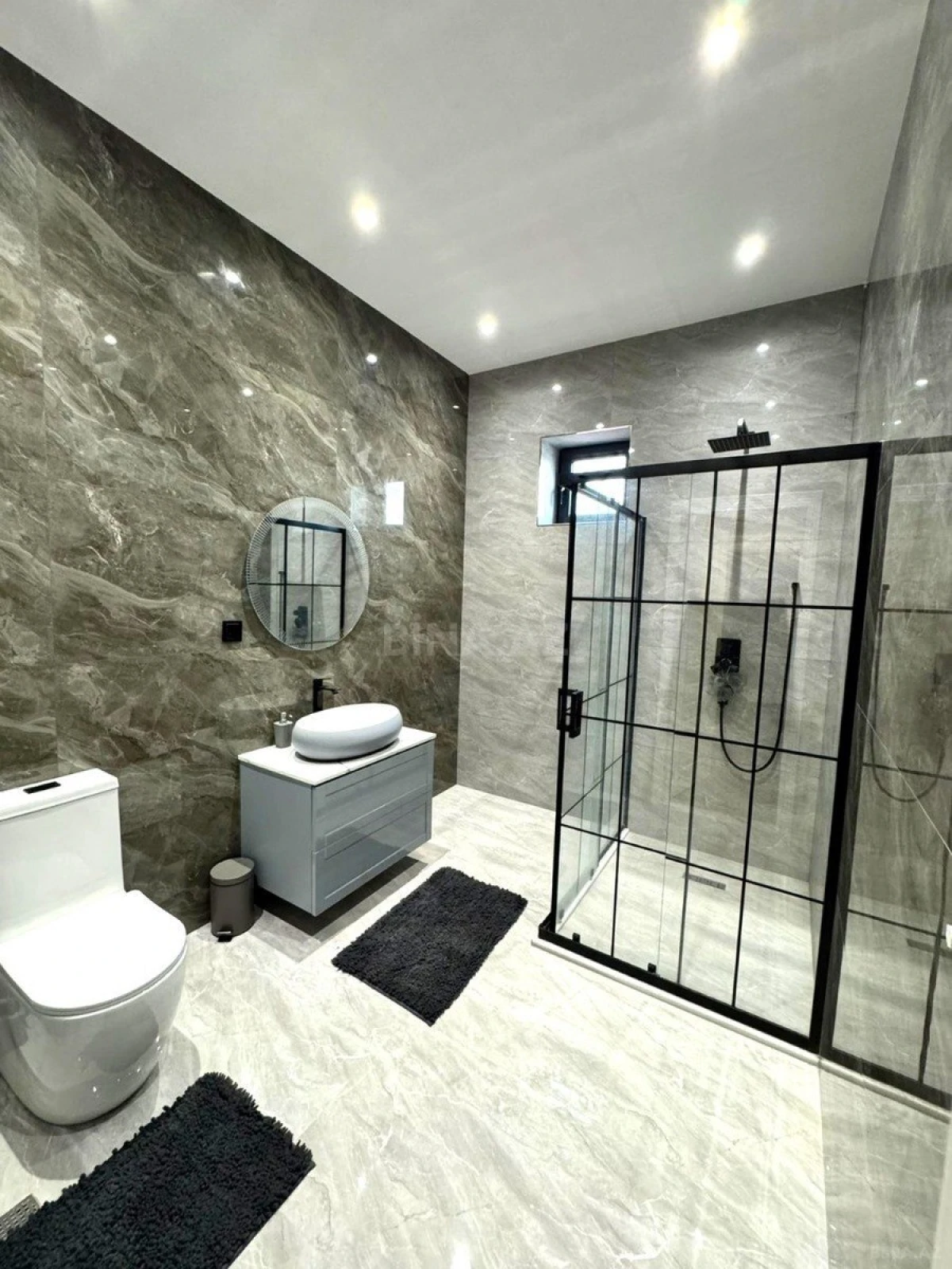 Satılır 5 otaqlı həyət evi 460 m²