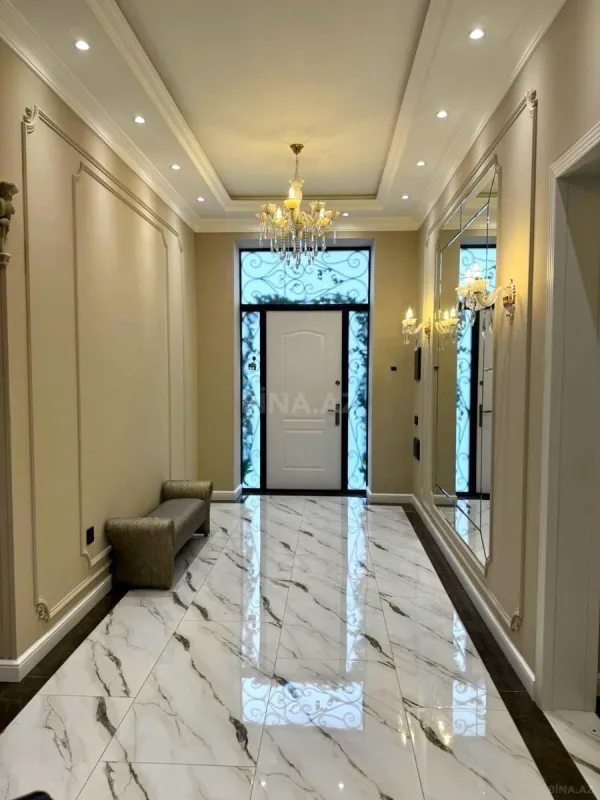 Satılır 5 otaqlı həyət evi 460 m²