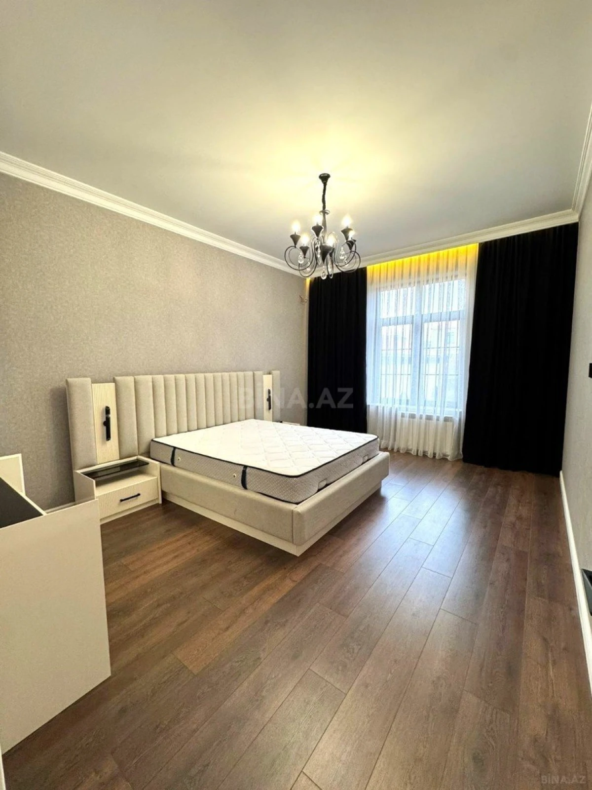 Satılır 5 otaqlı həyət evi 460 m²