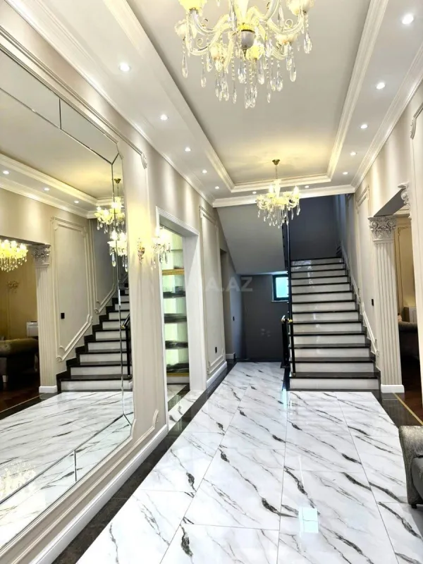 Satılır 5 otaqlı həyət evi 460 m²