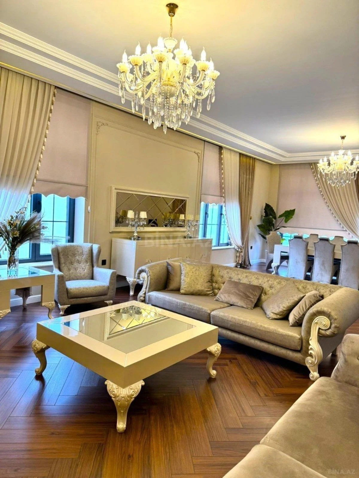 Satılır 5 otaqlı həyət evi 460 m²