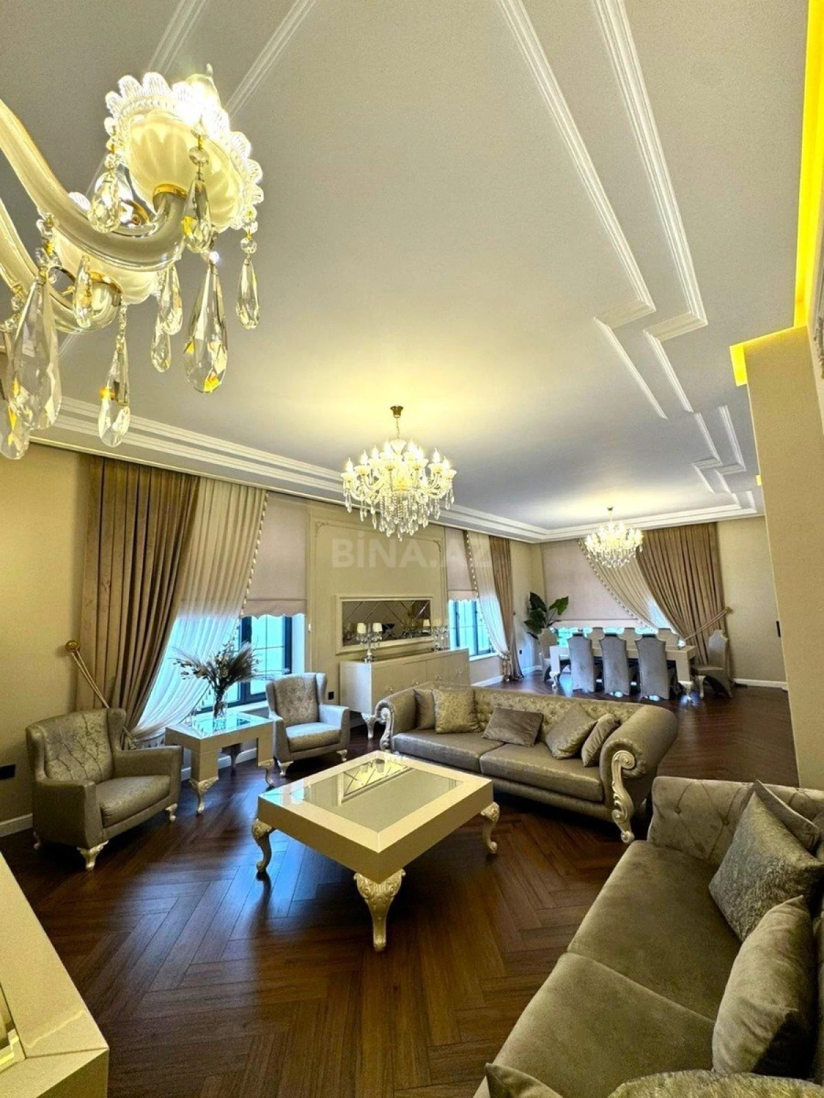 Satılır 5 otaqlı həyət evi 460 m²
