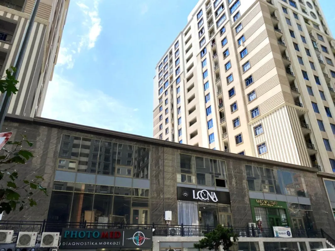 Satılır 2 otaqlı mənzil 79 m²