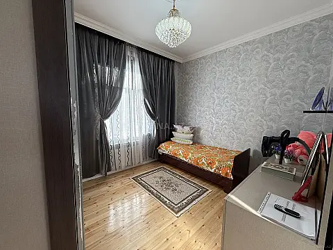 Satılır 3 otaqlı həyət evi 100 m²
