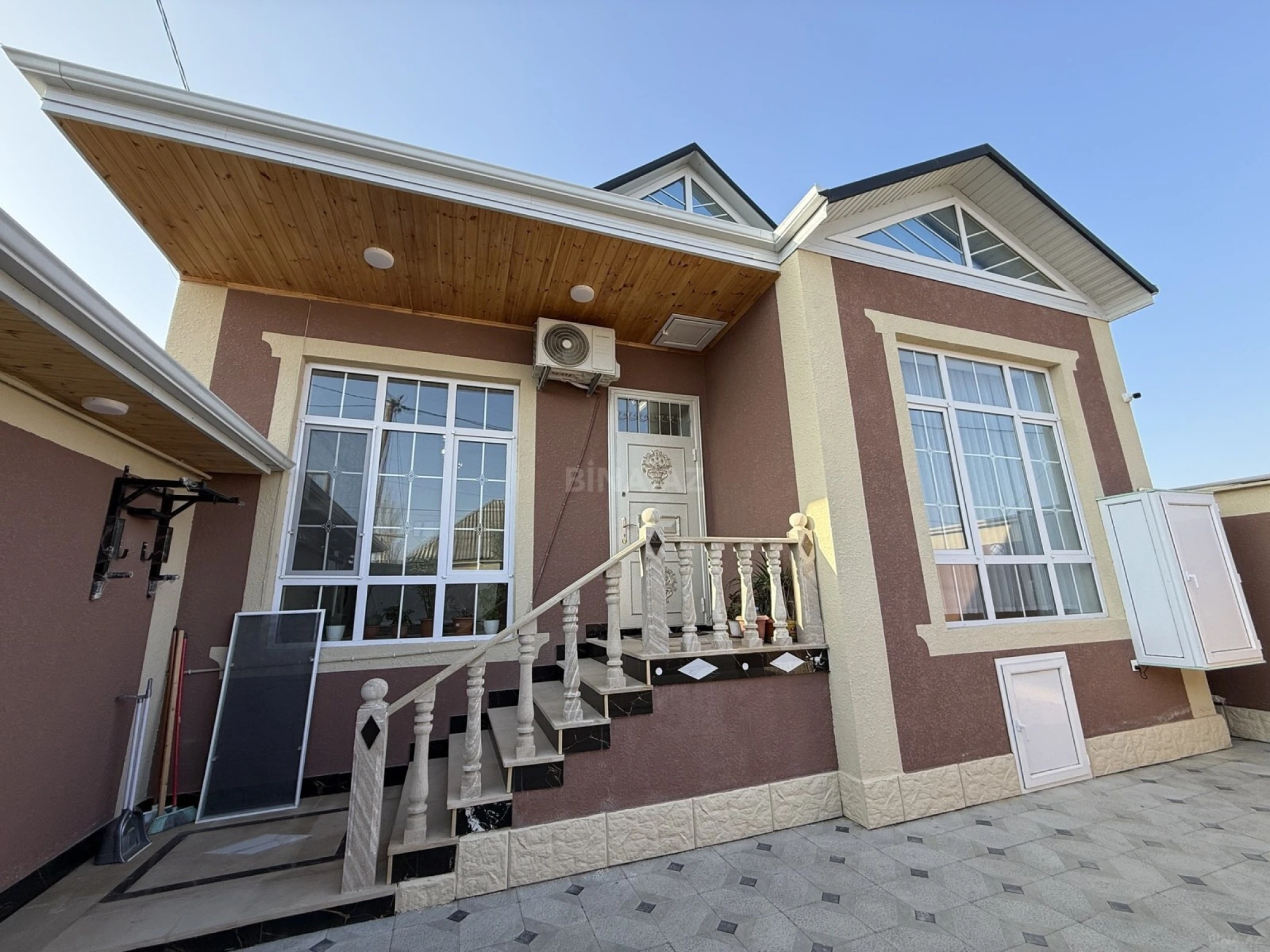 Satılır 3 otaqlı həyət evi 100 m²