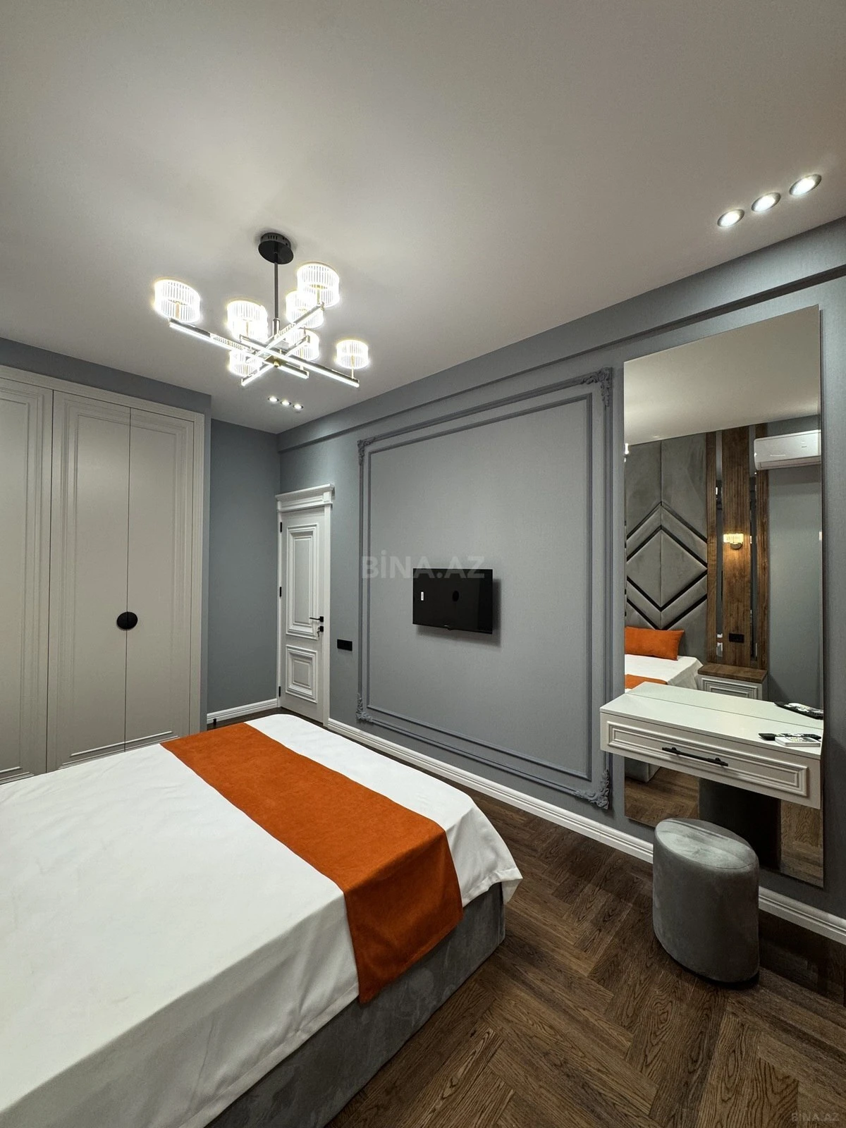 Satılır 2 otaqlı mənzil 86 m²