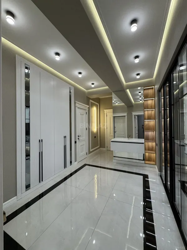 Satılır 2 otaqlı mənzil 86 m²