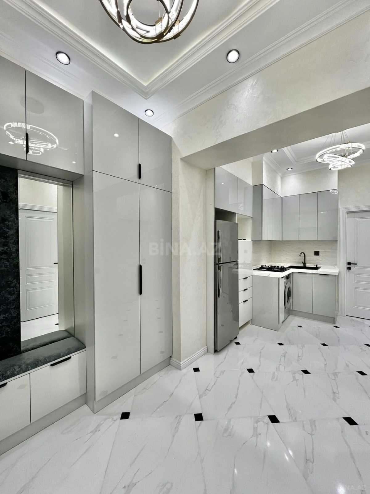 Satılır 2 otaqlı mənzil 60 m²