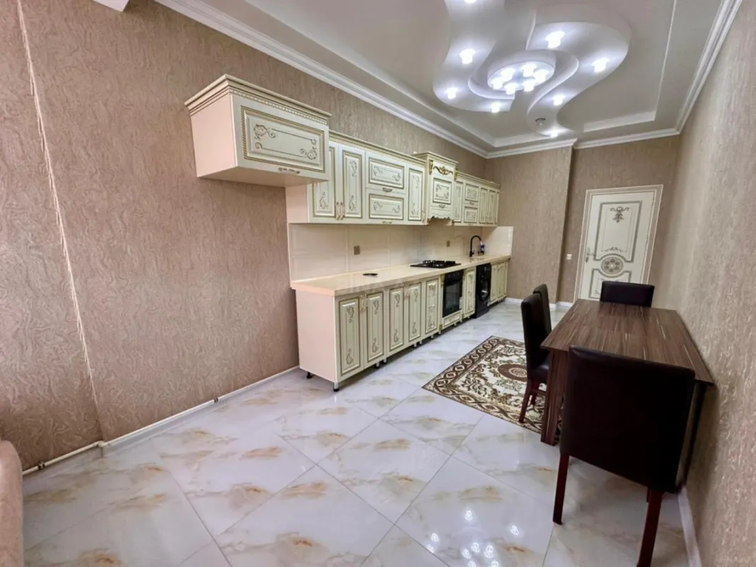 Satılır 3 otaqlı mənzil 150 m²