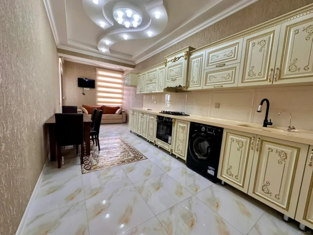 Satılır 3 otaqlı mənzil 150 m²