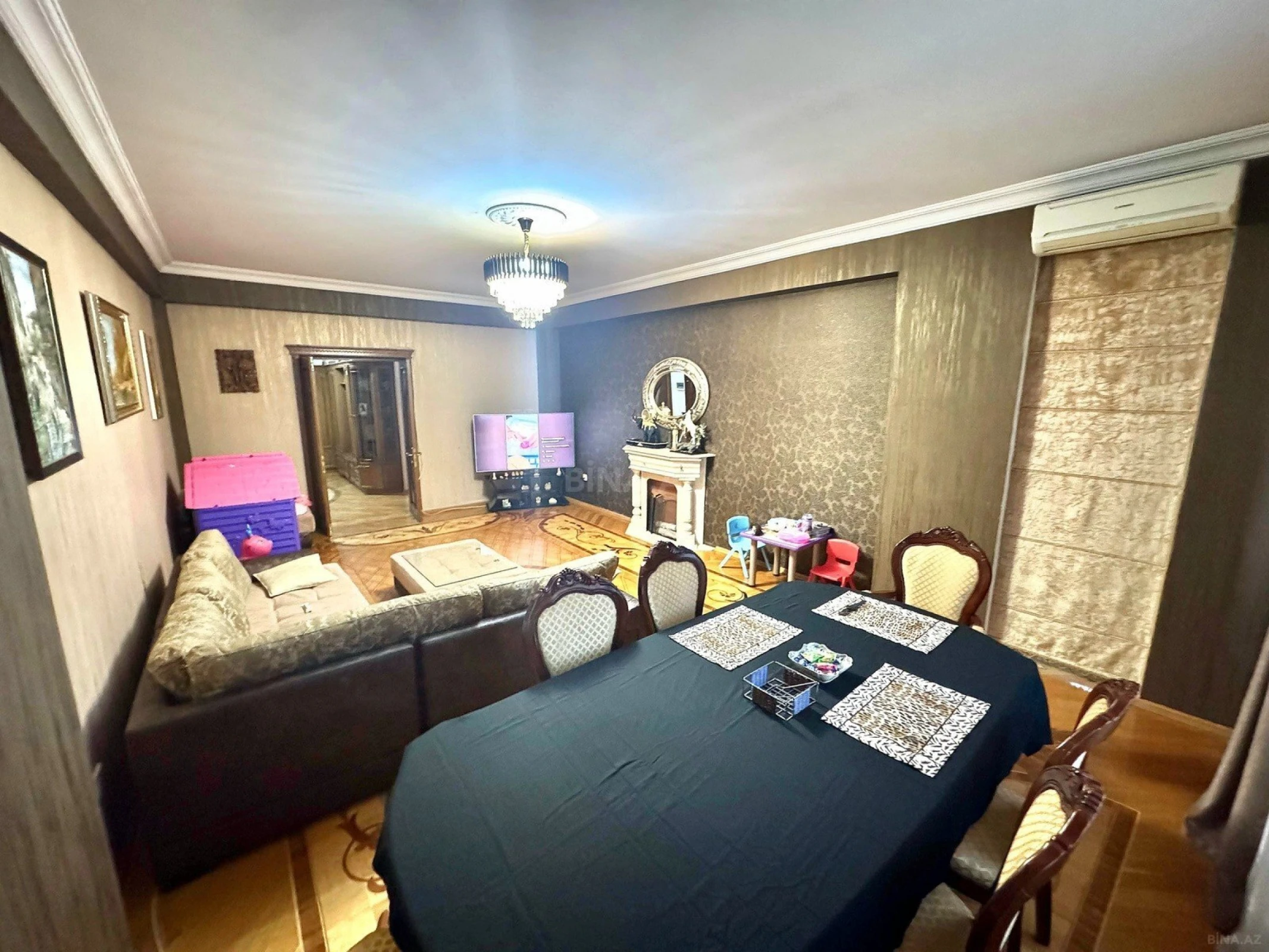 Satılır 3 otaqlı mənzil 155 m²