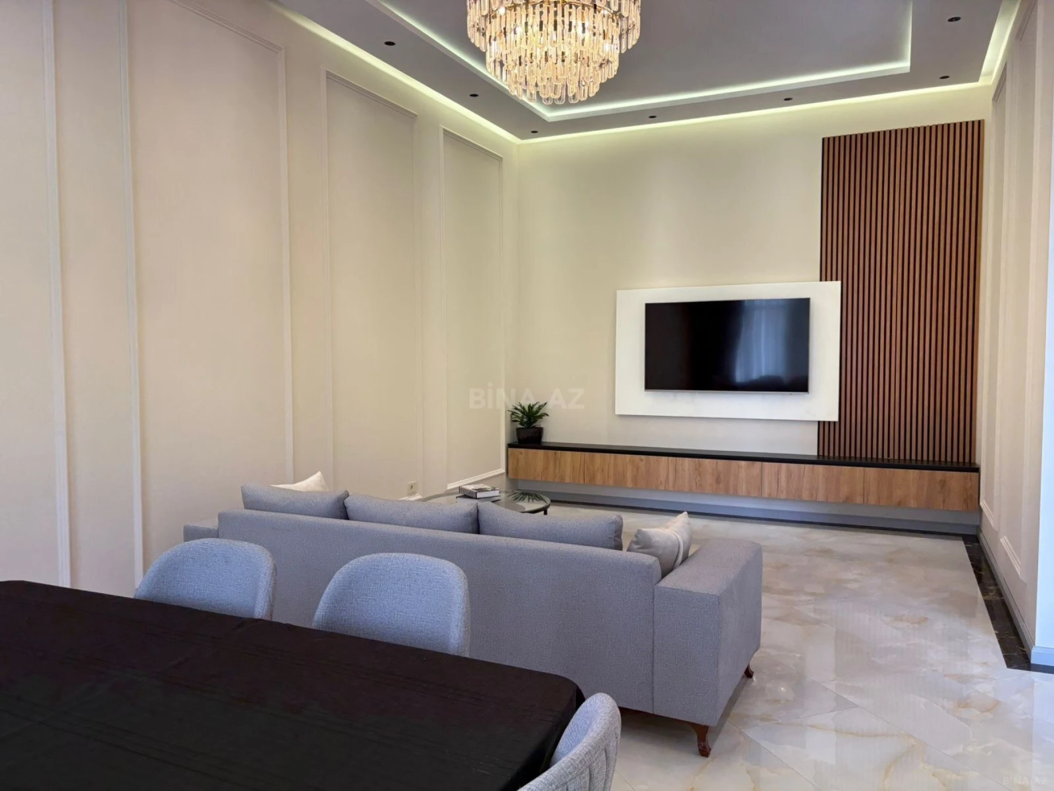 Kirayə verilir 4 otaqlı həyət evi 280 m²