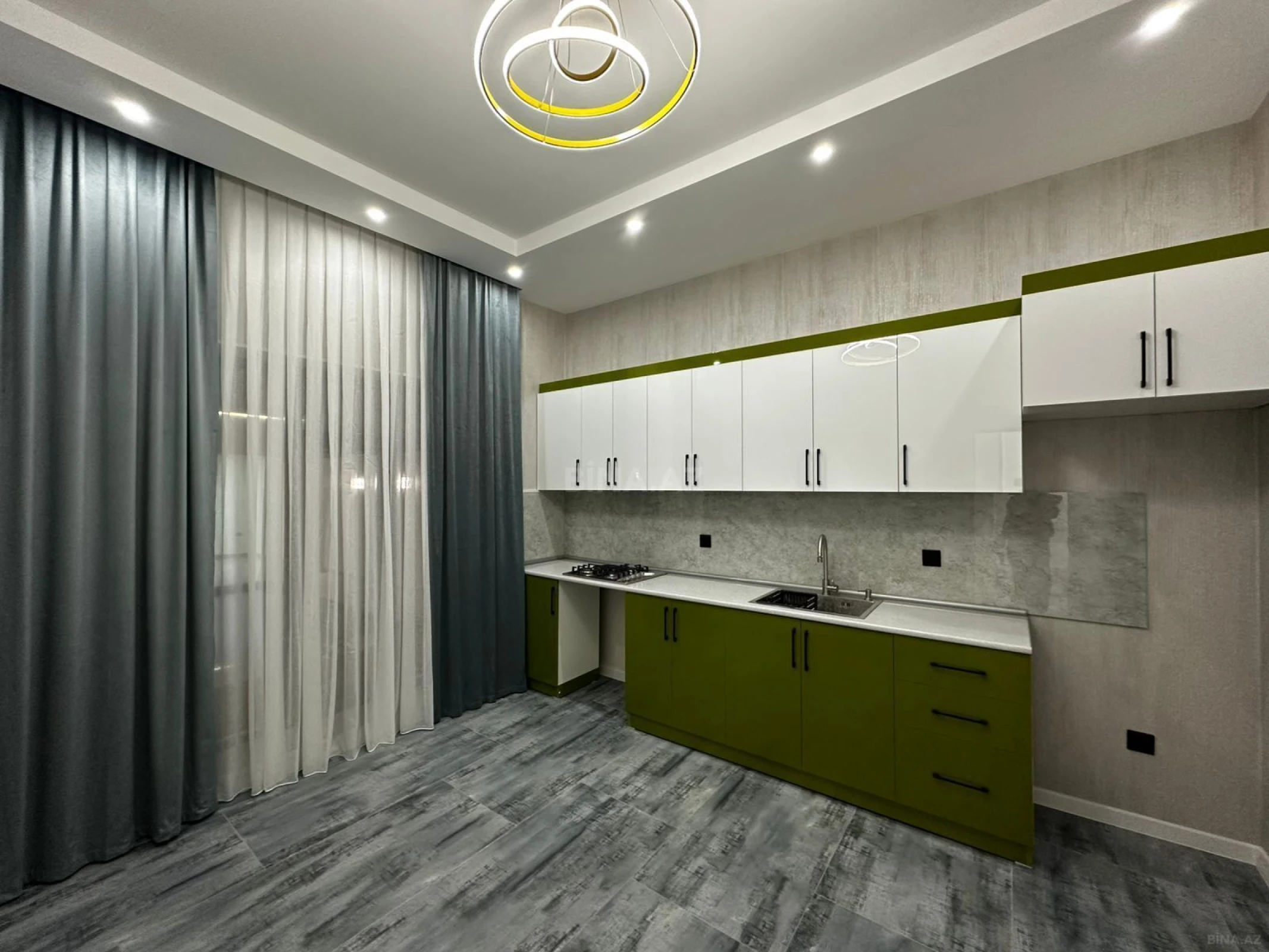 Satılır 4 otaqlı həyət evi 150 m²