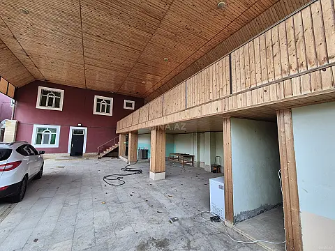 Satılır 5 otaqlı həyət evi 234.6 m²