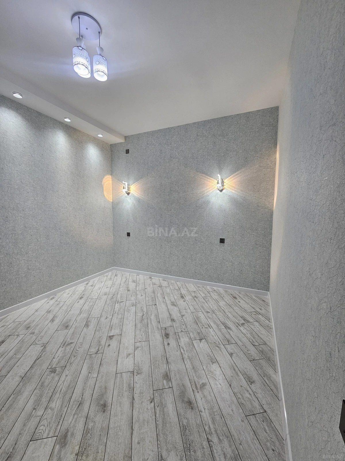 Satılır 4 otaqlı həyət evi 170 m²