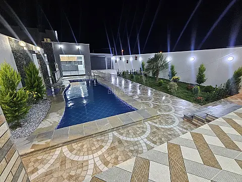 Satılır 4 otaqlı həyət evi 170 m²