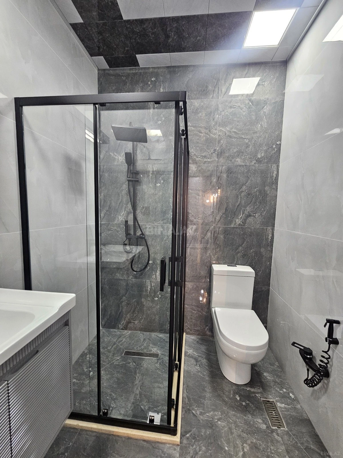 Satılır 4 otaqlı həyət evi 170 m²