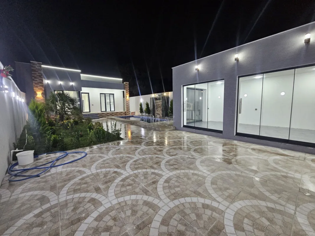 Satılır 4 otaqlı həyət evi 170 m²