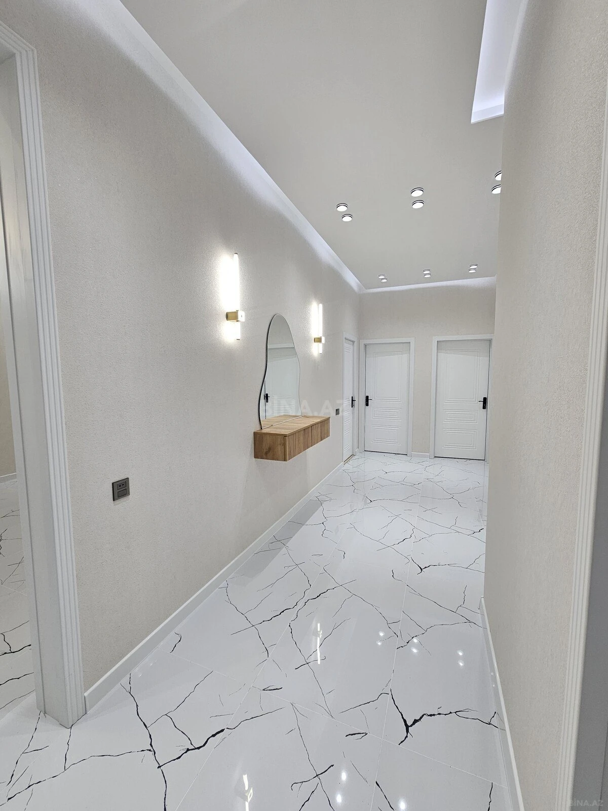 Satılır 4 otaqlı həyət evi 170 m²