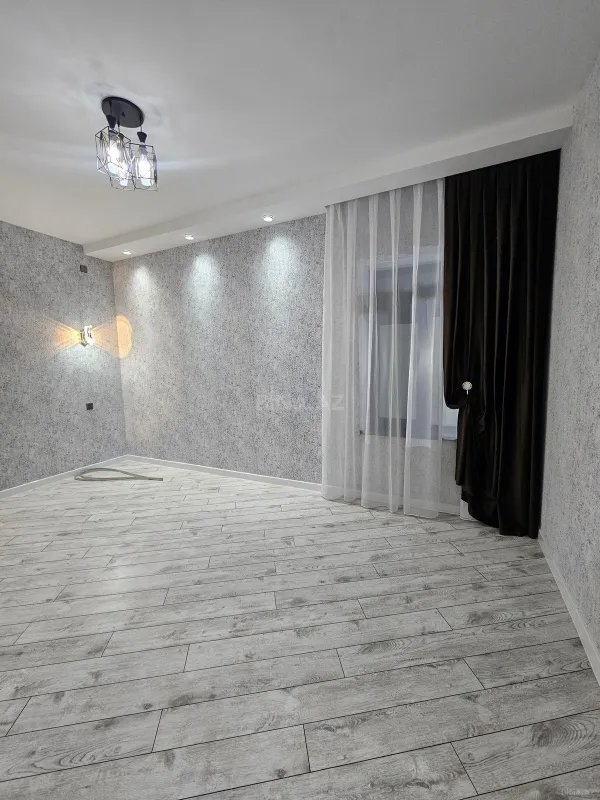 Satılır 4 otaqlı həyət evi 170 m²
