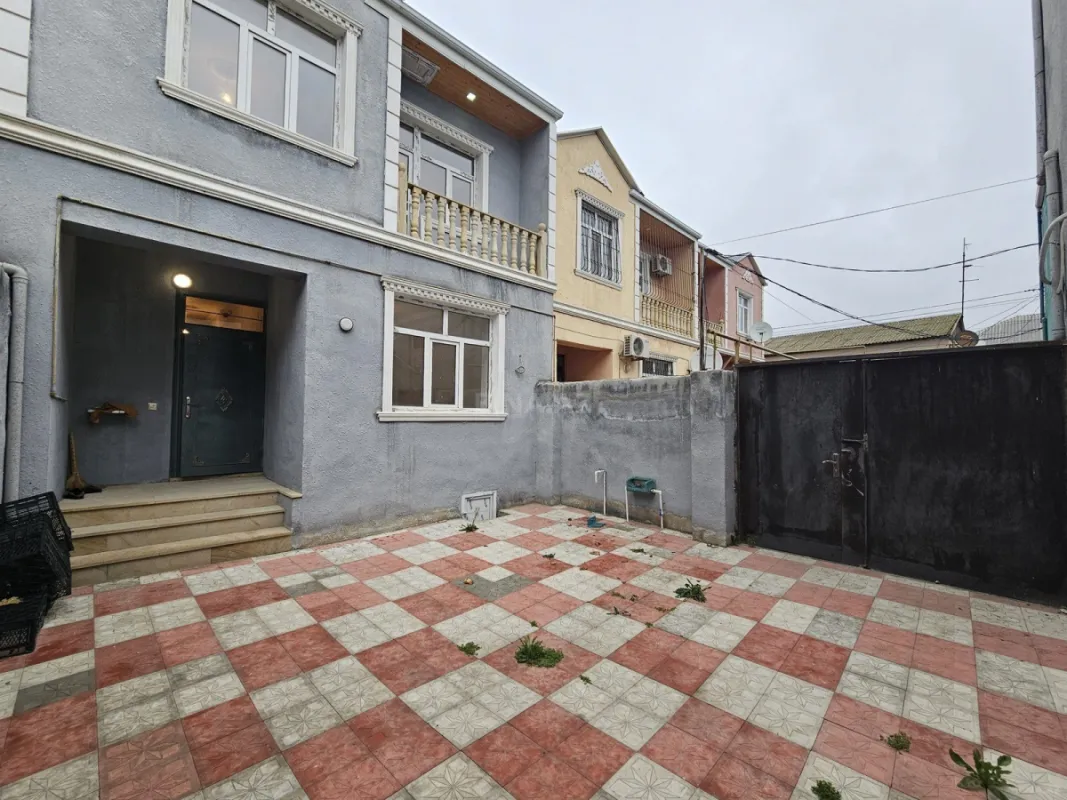 Satılır 4 otaqlı həyət evi 115 m²