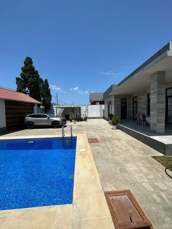 Kirayə verilir 4 otaqlı həyət evi 240 m²
