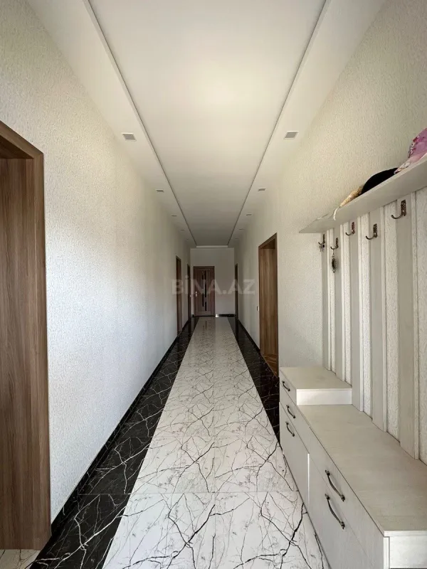 Kirayə verilir 4 otaqlı həyət evi 240 m²