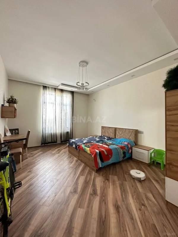 Kirayə verilir 4 otaqlı həyət evi 240 m²