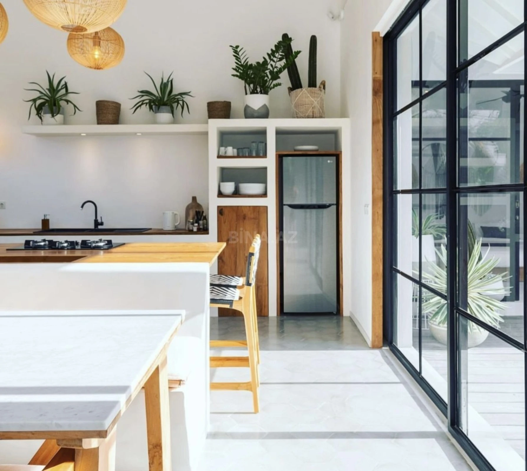 Kirayə verilir 4 otaqlı həyət evi 280 m²