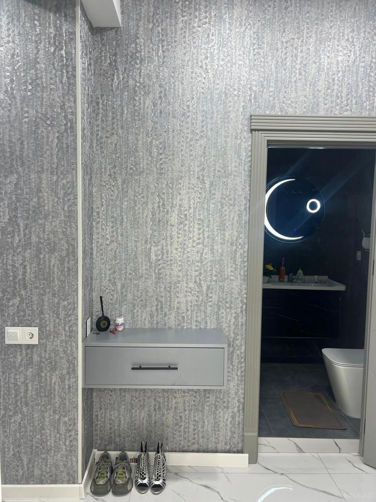 Satılır 2 otaqlı mənzil 57 m²