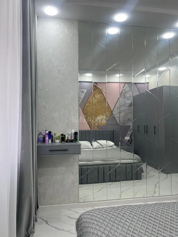 Satılır 2 otaqlı mənzil 57 m²