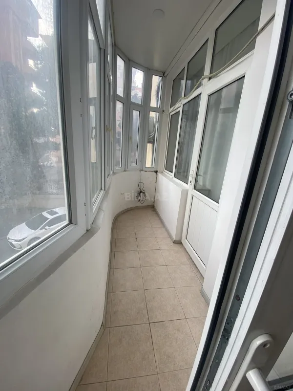 Satılır 3 otaqlı mənzil 130 m²