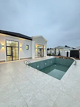 Satılır 5 otaqlı həyət evi 230 m²