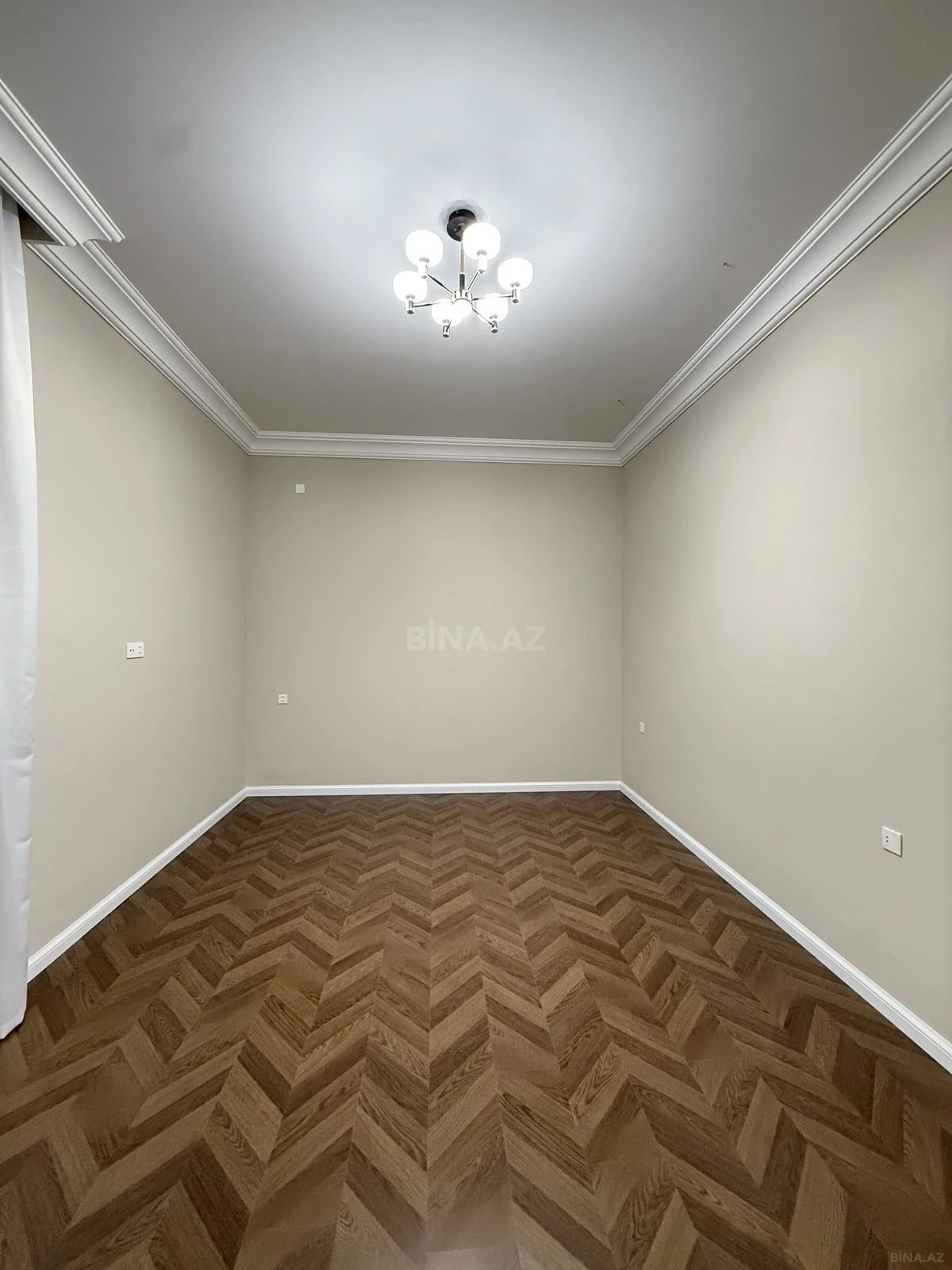 Satılır 5 otaqlı həyət evi 230 m²