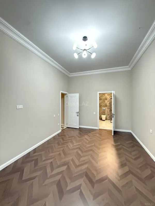 Satılır 5 otaqlı həyət evi 230 m²
