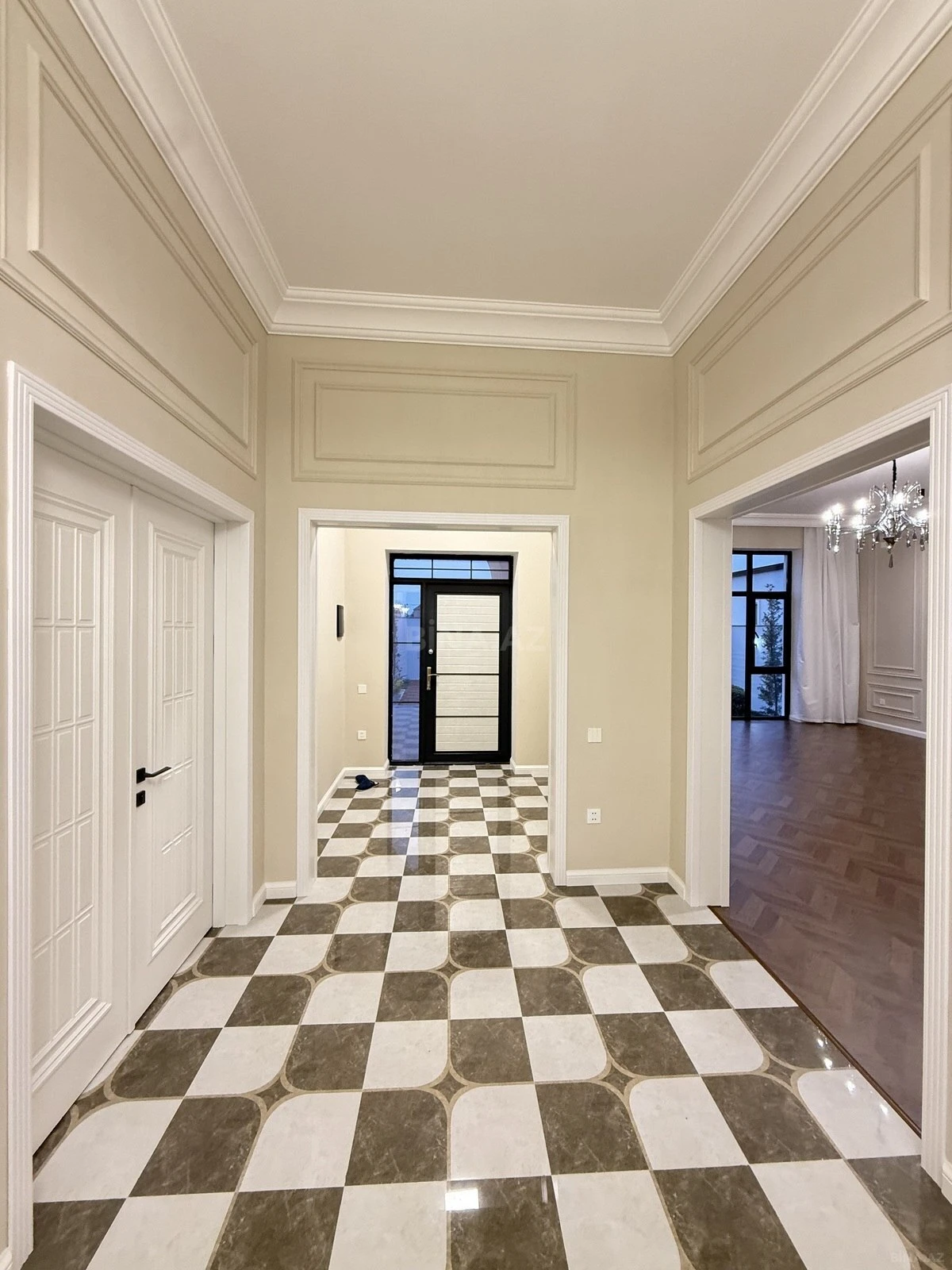 Satılır 5 otaqlı həyət evi 230 m²