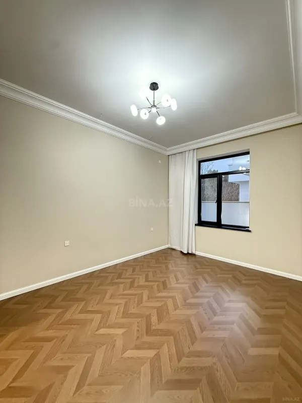 Satılır 5 otaqlı həyət evi 230 m²