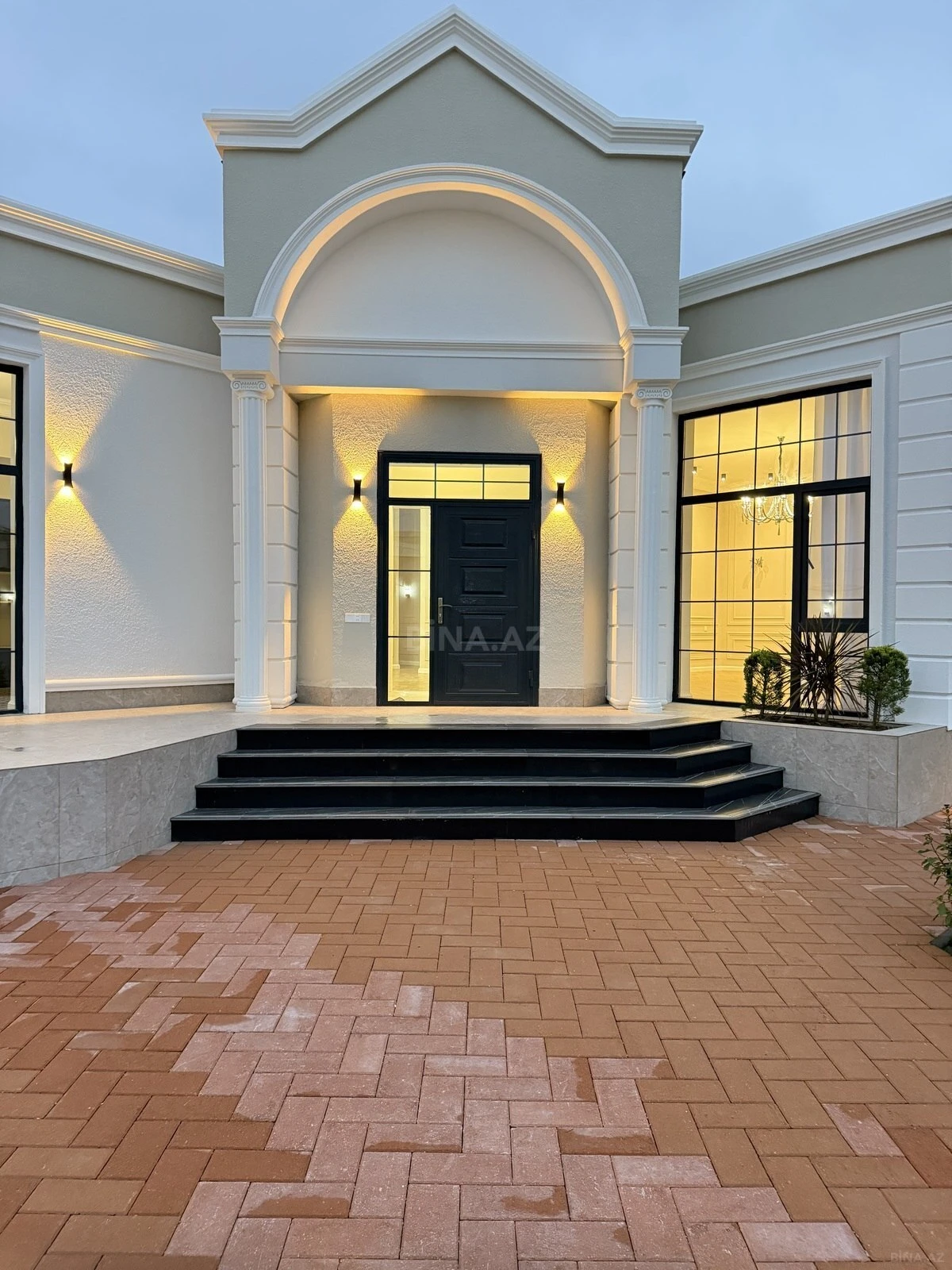 Satılır 5 otaqlı həyət evi 230 m²